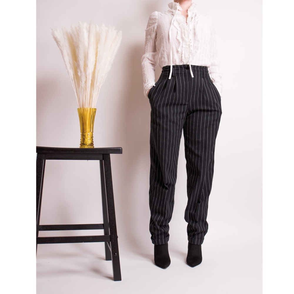 ❌SOLD❌Vintage black pinstripe high waist trousers - Picture 3 of 7